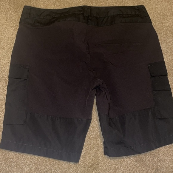 NWOT Helly Hanson Men’s Shorts - Picture 3 of 5